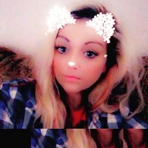 Meet your Posher, Lacy